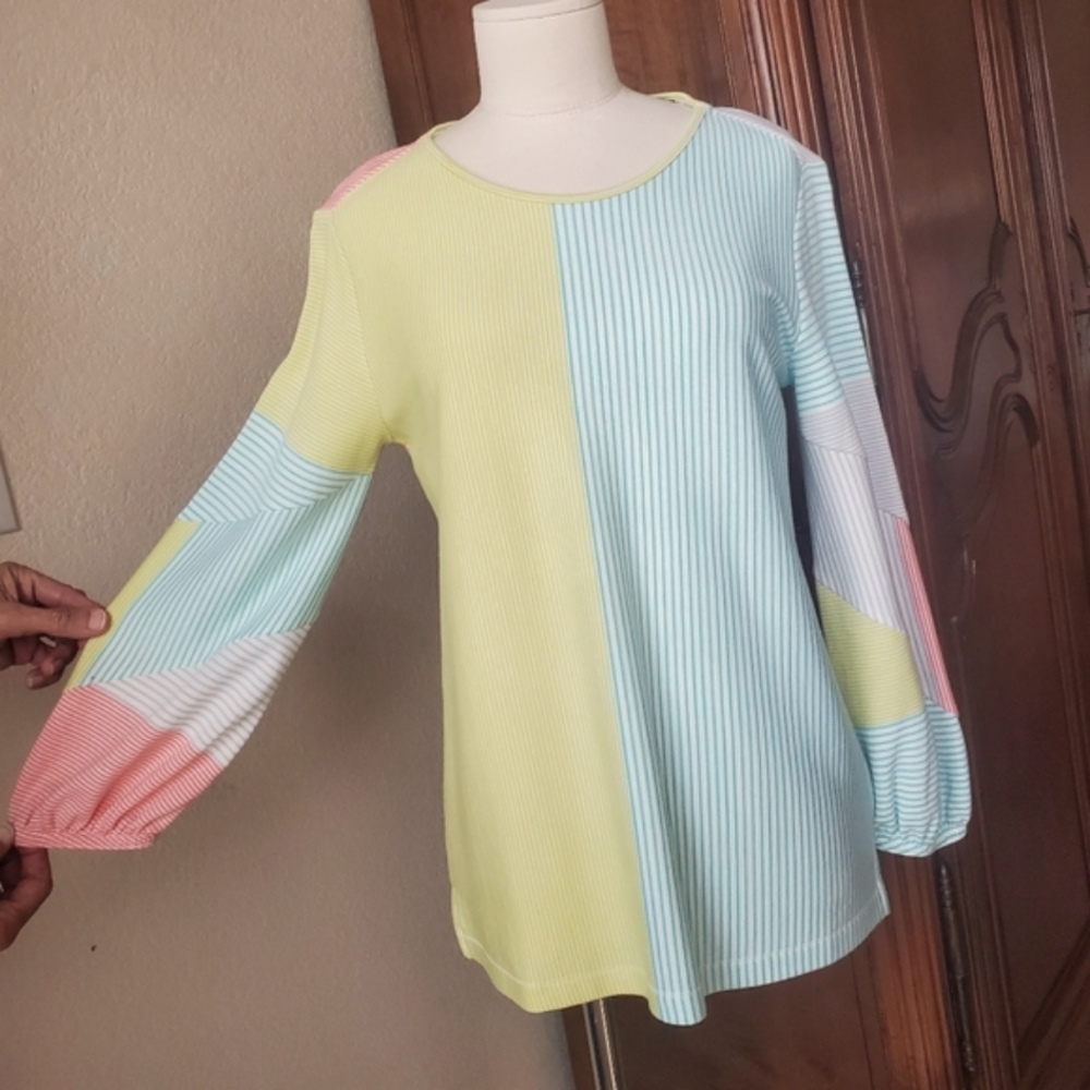 Spring Designer Top!! - image 2